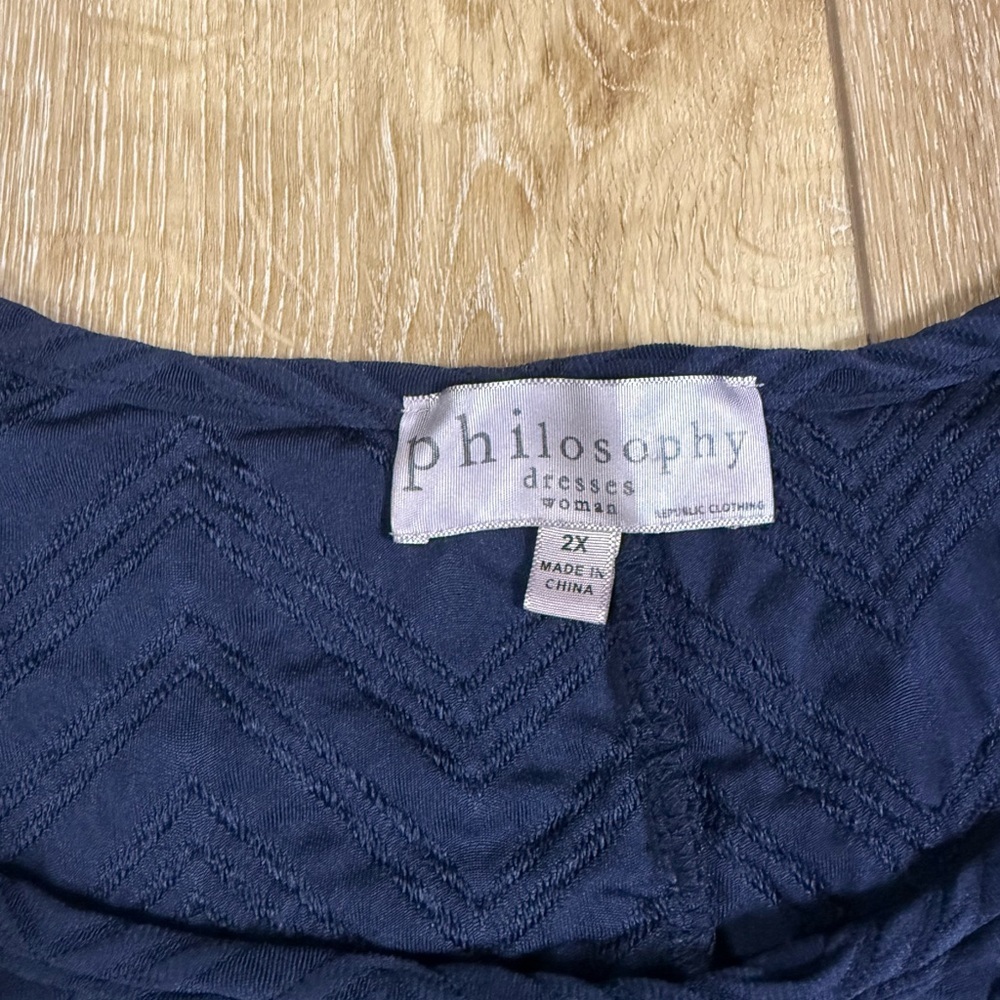 Philosophy Navy Blue Chevron Women's Top Size 2X - Picture 5 of 9